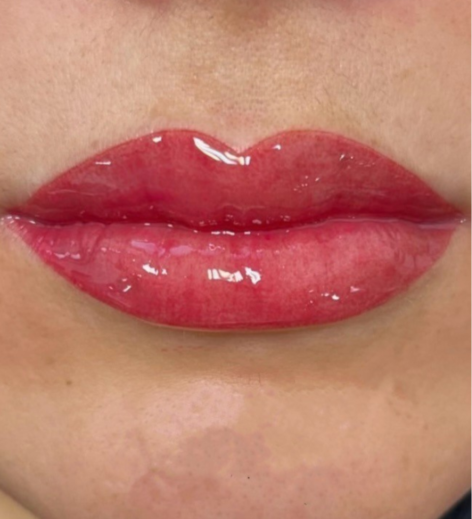 lip blush tattoo